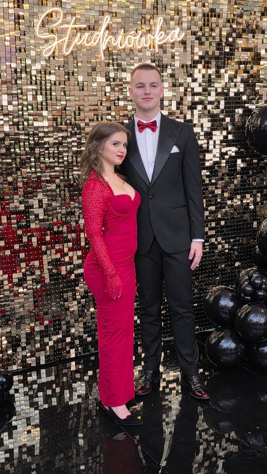 CZAR PAR! Studniówka w I Liceum Ogólnokształcącym w Chełmie [GALERIA ZDJĘĆ]