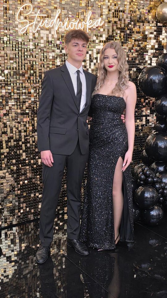 CZAR PAR! Studniówka w I Liceum Ogólnokształcącym w Chełmie [GALERIA ZDJĘĆ]