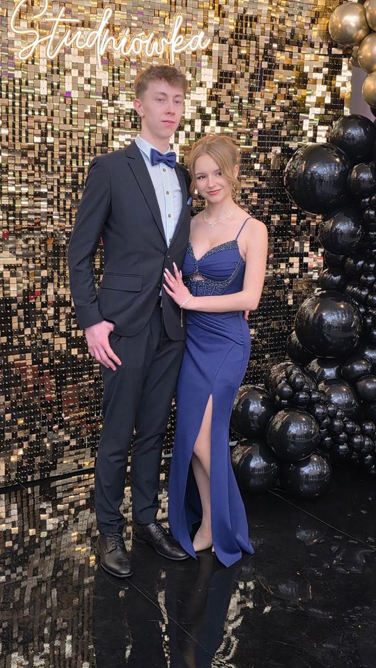 CZAR PAR! Studniówka w I Liceum Ogólnokształcącym w Chełmie [GALERIA ZDJĘĆ]