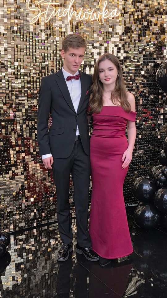 CZAR PAR! Studniówka w I Liceum Ogólnokształcącym w Chełmie [GALERIA ZDJĘĆ]