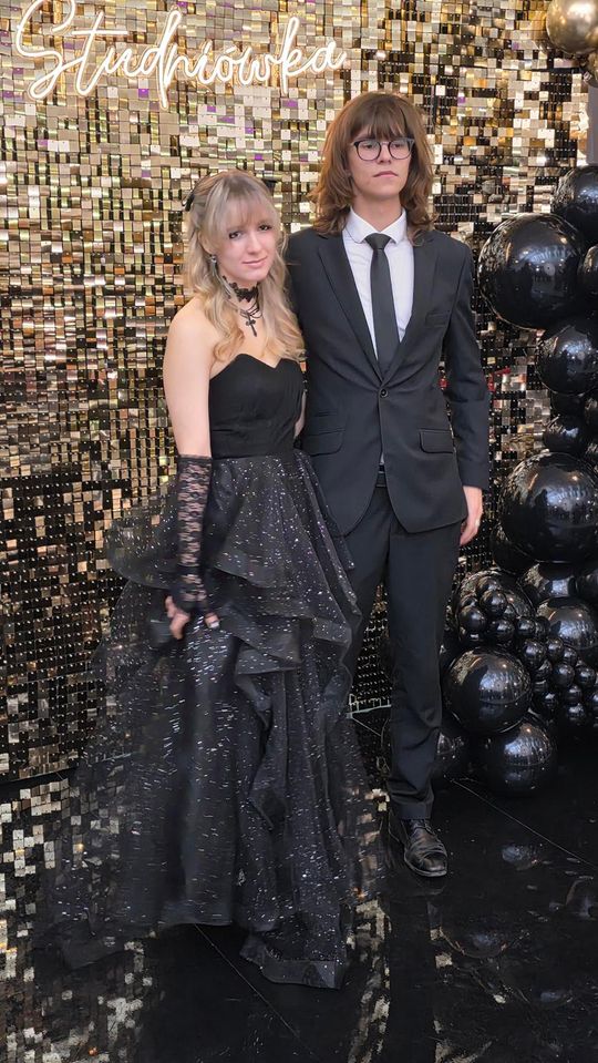 CZAR PAR! Studniówka w I Liceum Ogólnokształcącym w Chełmie [GALERIA ZDJĘĆ]