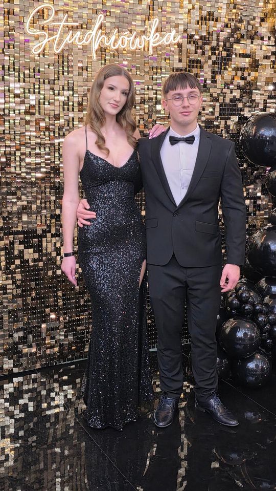 CZAR PAR! Studniówka w I Liceum Ogólnokształcącym w Chełmie [GALERIA ZDJĘĆ]