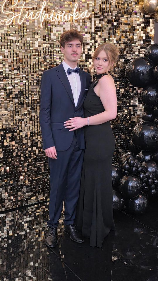 CZAR PAR! Studniówka w I Liceum Ogólnokształcącym w Chełmie [GALERIA ZDJĘĆ]