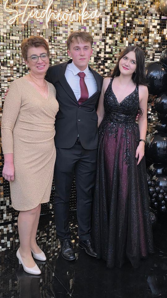 CZAR PAR! Studniówka w I Liceum Ogólnokształcącym w Chełmie [GALERIA ZDJĘĆ]