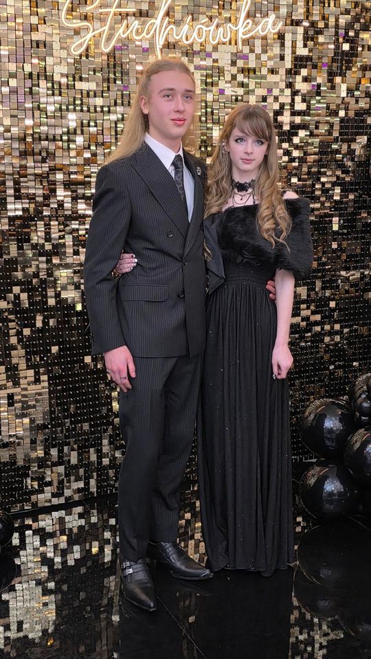 CZAR PAR! Studniówka w I Liceum Ogólnokształcącym w Chełmie [GALERIA ZDJĘĆ]