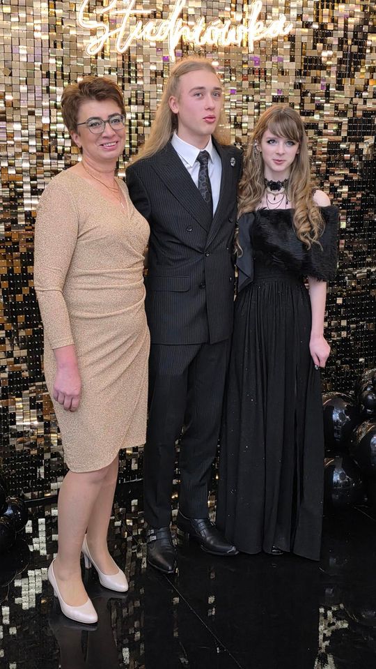 CZAR PAR! Studniówka w I Liceum Ogólnokształcącym w Chełmie [GALERIA ZDJĘĆ]