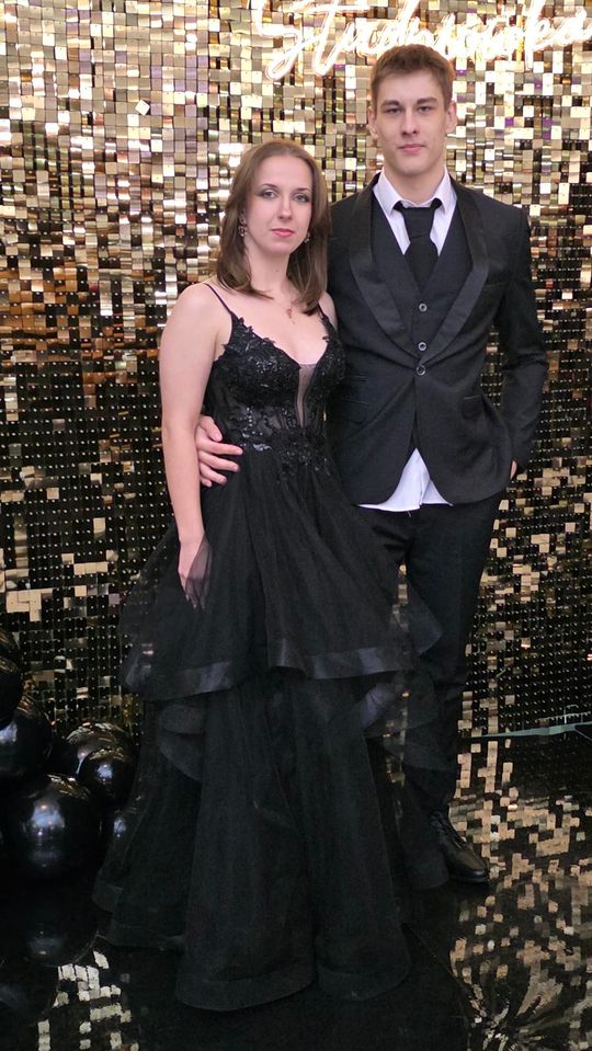 CZAR PAR! Studniówka w I Liceum Ogólnokształcącym w Chełmie [GALERIA ZDJĘĆ]