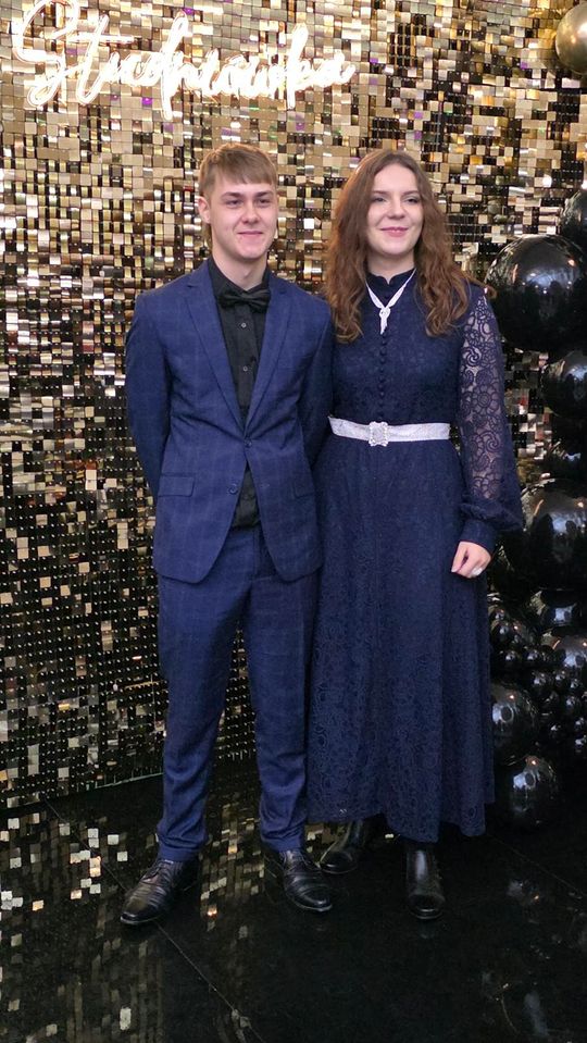 CZAR PAR! Studniówka w I Liceum Ogólnokształcącym w Chełmie [GALERIA ZDJĘĆ]