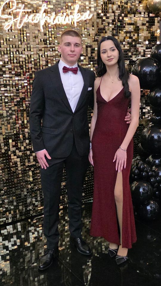 CZAR PAR! Studniówka w I Liceum Ogólnokształcącym w Chełmie [GALERIA ZDJĘĆ]