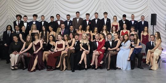 CZAR PAR! Studniówka w I Liceum Ogólnokształcącym w Chełmie [GALERIA ZDJĘĆ]