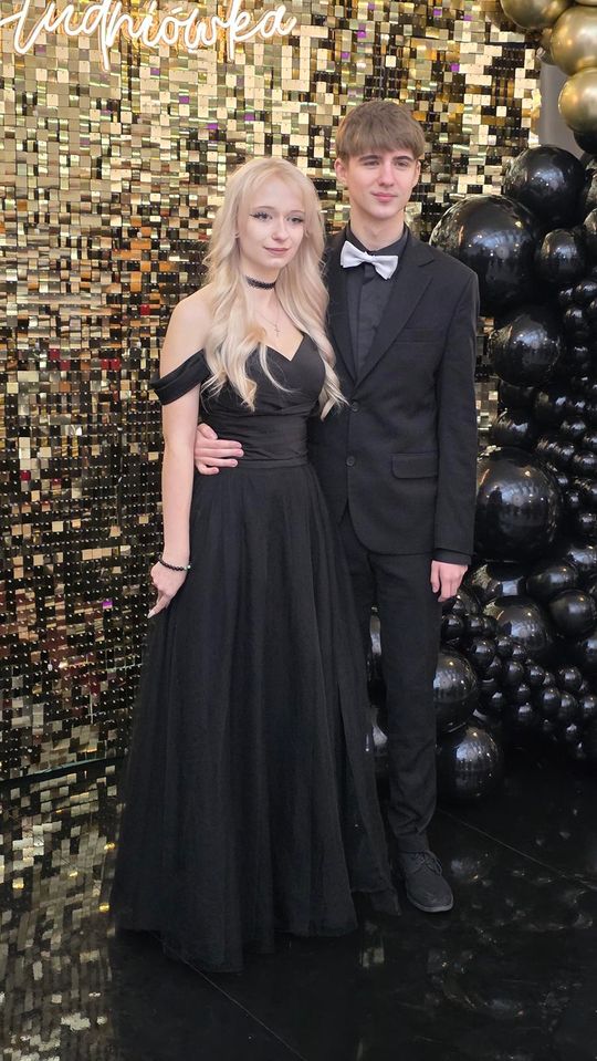 CZAR PAR! Studniówka w I Liceum Ogólnokształcącym w Chełmie [GALERIA ZDJĘĆ]