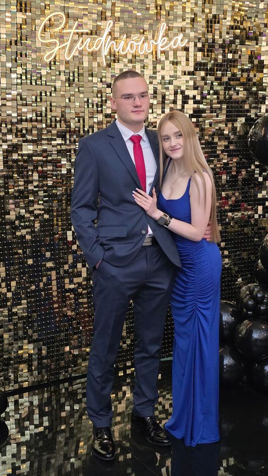 CZAR PAR! Studniówka w I Liceum Ogólnokształcącym w Chełmie [GALERIA ZDJĘĆ]