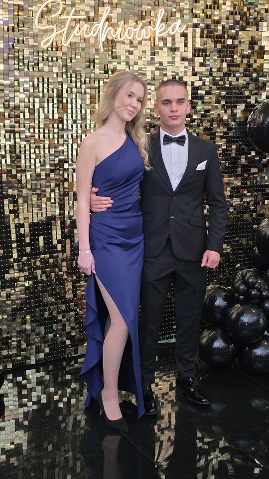 CZAR PAR! Studniówka w I Liceum Ogólnokształcącym w Chełmie [GALERIA ZDJĘĆ]