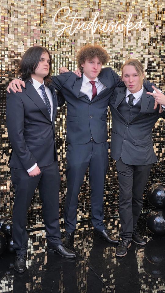 CZAR PAR! Studniówka w I Liceum Ogólnokształcącym w Chełmie [GALERIA ZDJĘĆ]