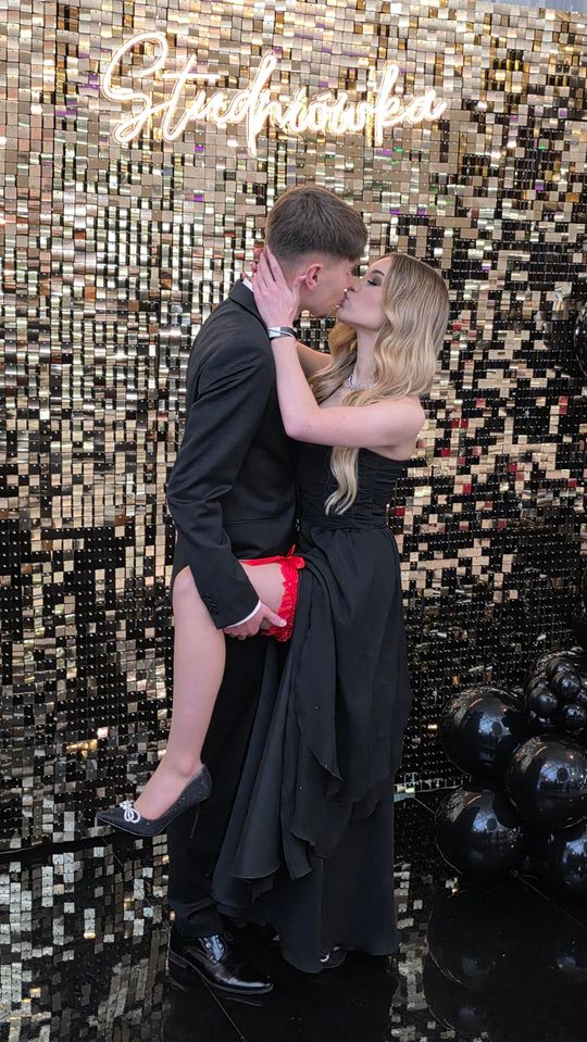 CZAR PAR! Studniówka w I Liceum Ogólnokształcącym w Chełmie [GALERIA ZDJĘĆ]