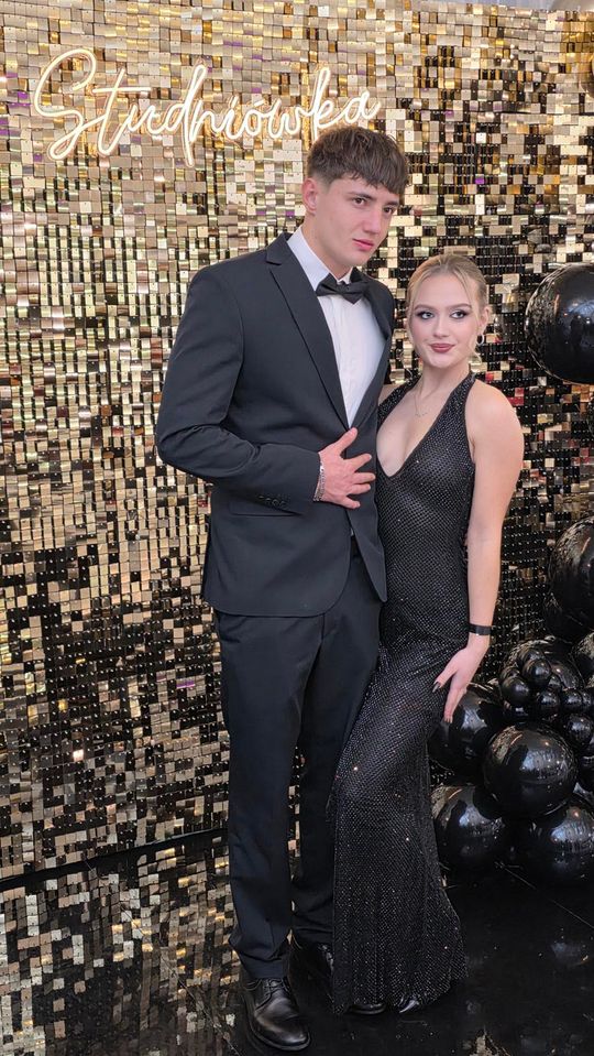 CZAR PAR! Studniówka w I Liceum Ogólnokształcącym w Chełmie [GALERIA ZDJĘĆ]