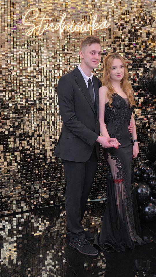 CZAR PAR! Studniówka w I Liceum Ogólnokształcącym w Chełmie [GALERIA ZDJĘĆ]