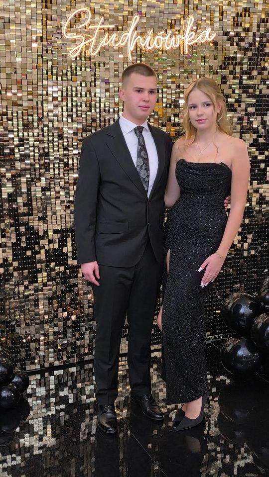 CZAR PAR! Studniówka w I Liceum Ogólnokształcącym w Chełmie [GALERIA ZDJĘĆ]