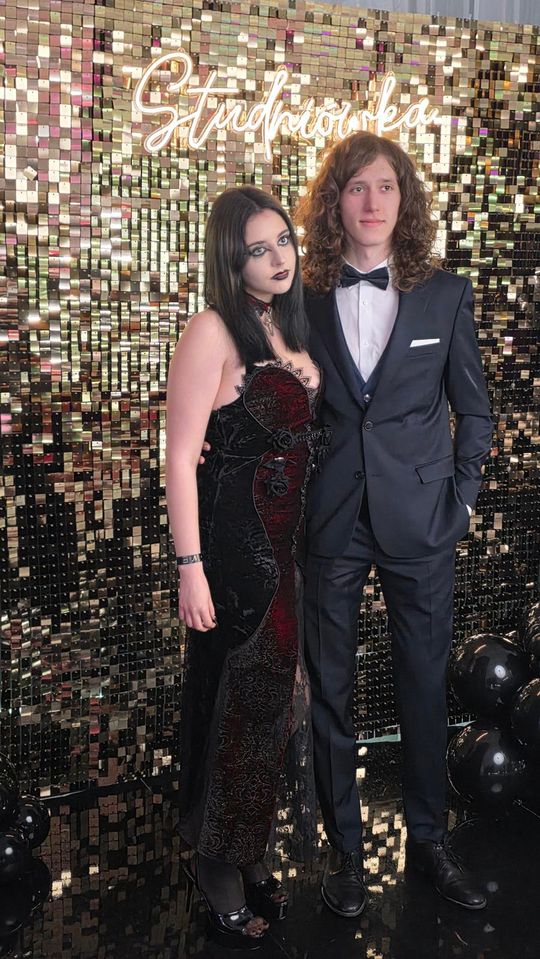 CZAR PAR! Studniówka w I Liceum Ogólnokształcącym w Chełmie [GALERIA ZDJĘĆ]