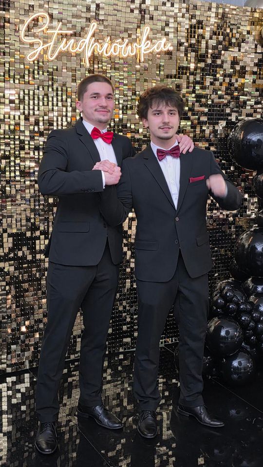 CZAR PAR! Studniówka w I Liceum Ogólnokształcącym w Chełmie [GALERIA ZDJĘĆ]