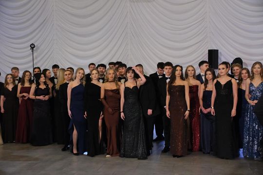 Studniówka w I Liceum Ogólnokształcącym w Chełmie 2026 [GALERIA ZDJĘĆ]