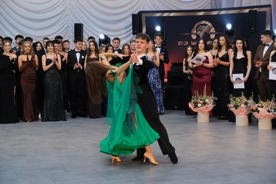 Studniówka w I Liceum Ogólnokształcącym w Chełmie 2026 [GALERIA ZDJĘĆ]