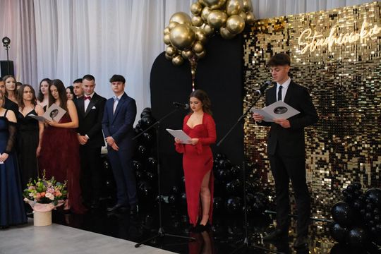 Studniówka w I Liceum Ogólnokształcącym w Chełmie 2026 [GALERIA ZDJĘĆ]