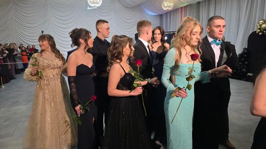 Studniówka w I Liceum Ogólnokształcącym w Chełmie 2026 [GALERIA ZDJĘĆ]