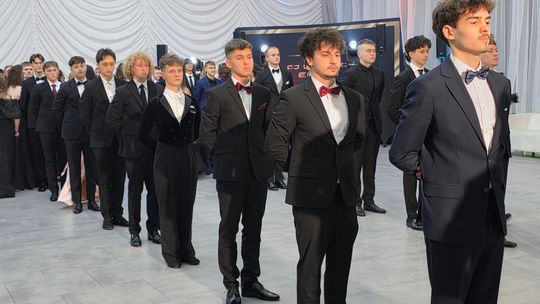 Studniówka w I Liceum Ogólnokształcącym w Chełmie 2026 [GALERIA ZDJĘĆ]