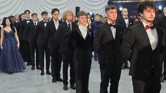 Studniówka w I Liceum Ogólnokształcącym w Chełmie 2026 [GALERIA ZDJĘĆ]