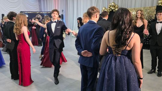 Studniówka w I Liceum Ogólnokształcącym w Chełmie 2026 [GALERIA ZDJĘĆ]