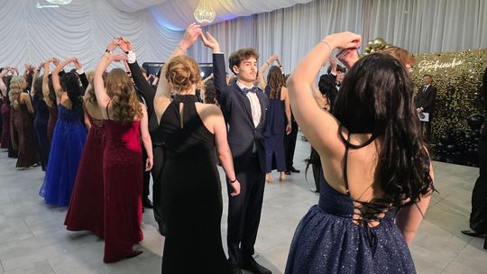 Studniówka w I Liceum Ogólnokształcącym w Chełmie 2026 [GALERIA ZDJĘĆ]