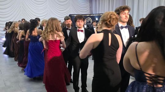 Studniówka w I Liceum Ogólnokształcącym w Chełmie 2026 [GALERIA ZDJĘĆ]