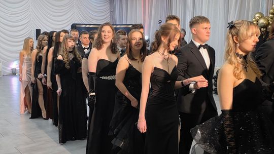 Studniówka w I Liceum Ogólnokształcącym w Chełmie 2026 [GALERIA ZDJĘĆ]