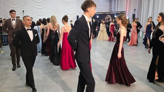 Studniówka w I Liceum Ogólnokształcącym w Chełmie 2026 [GALERIA ZDJĘĆ]