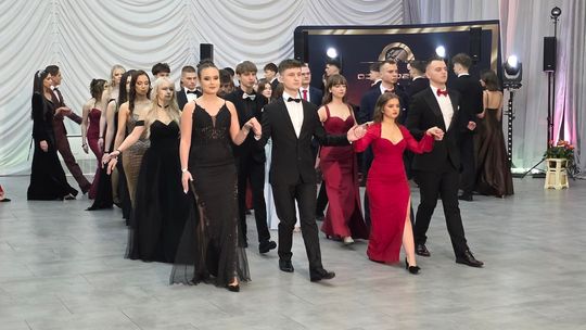 Studniówka w I Liceum Ogólnokształcącym w Chełmie 2026 [GALERIA ZDJĘĆ]