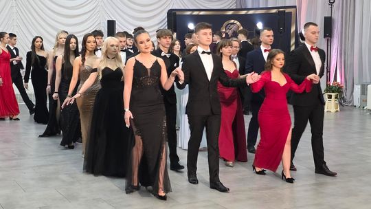 Studniówka w I Liceum Ogólnokształcącym w Chełmie 2026 [GALERIA ZDJĘĆ]