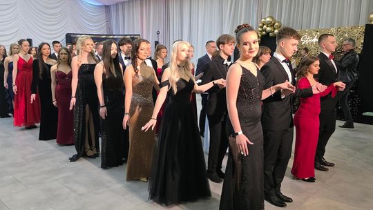 Studniówka w I Liceum Ogólnokształcącym w Chełmie 2026 [GALERIA ZDJĘĆ]