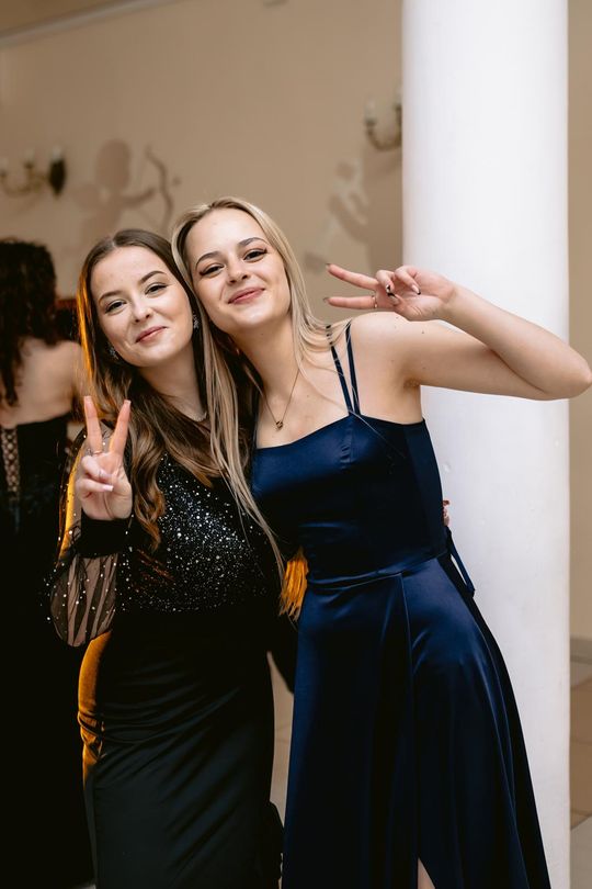 Studniówka w Liceum Ogólnokształcącym w Dubience [GALERIA ZDJĘĆ]