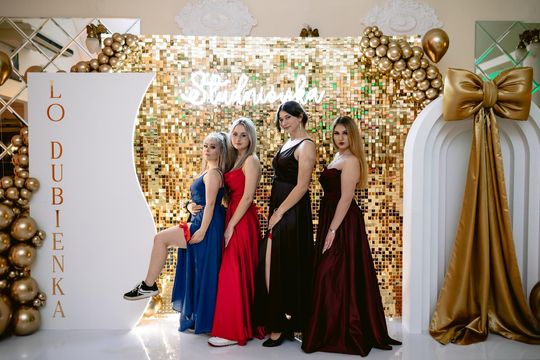 Studniówka w Liceum Ogólnokształcącym w Dubience [GALERIA ZDJĘĆ]