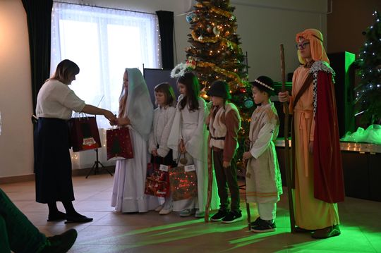 Koncert kolęd i pastorałek w Domu Kultury w Kraśniczynie [GALERIA ZDJĘĆ] 