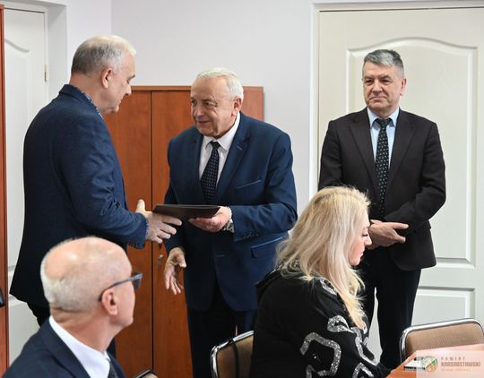 Pow. krasnostawski. Lokalni liderzy rynku pracy gotowi do działania - nowa kadencja Powiatowej Rady Rynku Pracy [GALERIA ZDJĘĆ]