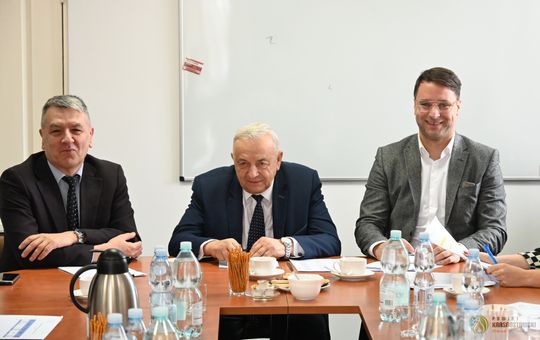 Pow. krasnostawski. Lokalni liderzy rynku pracy gotowi do działania - nowa kadencja Powiatowej Rady Rynku Pracy [GALERIA ZDJĘĆ]