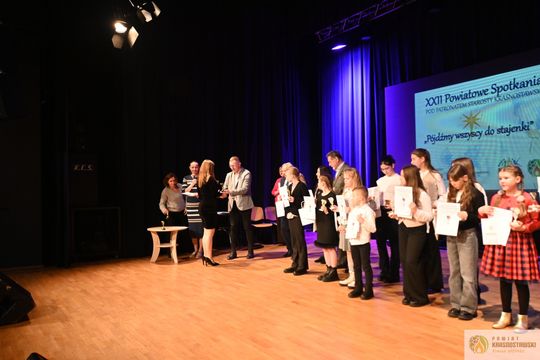 Pow. krasnostawski. Młodzi artyści zachwycili w kolędowym konkursie [GALERIA ZDJĘĆ] 