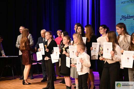 Pow. krasnostawski. Młodzi artyści zachwycili w kolędowym konkursie [GALERIA ZDJĘĆ] 