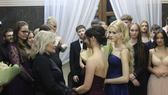 Studniówka maturzystów z IV Liceum Ogólnokształcącego w Chełmie 2026 [GALERIA ZDJĘĆ]