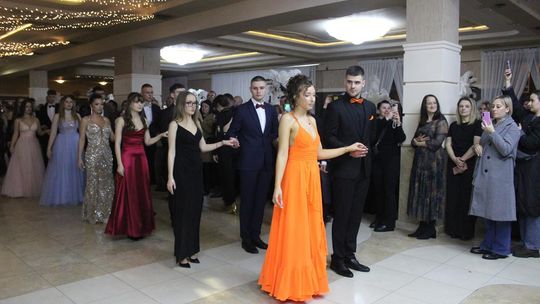 Studniówka maturzystów z IV Liceum Ogólnokształcącego w Chełmie 2026 [GALERIA ZDJĘĆ]