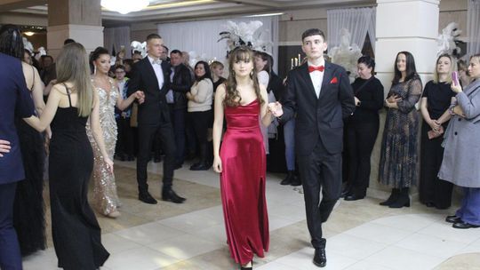 Studniówka maturzystów z IV Liceum Ogólnokształcącego w Chełmie 2026 [GALERIA ZDJĘĆ]