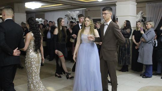 Studniówka maturzystów z IV Liceum Ogólnokształcącego w Chełmie 2026 [GALERIA ZDJĘĆ]