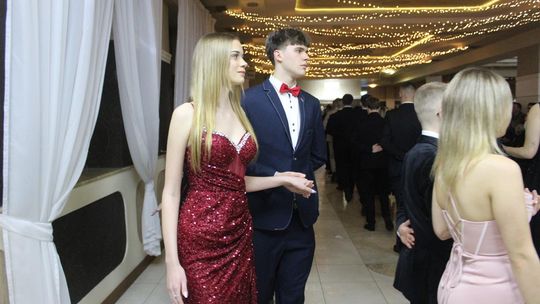 Studniówka maturzystów z IV Liceum Ogólnokształcącego w Chełmie 2026 [GALERIA ZDJĘĆ]